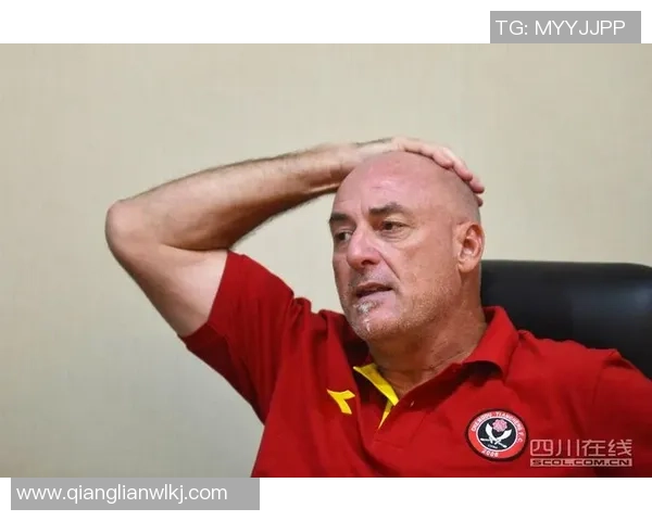 光头足球明星的咬人事件背后隐藏的真相与影响分析 光头足球明星的咬人事件背后隐藏的真相与影响分析