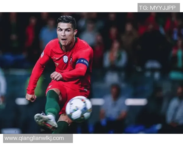 C罗足球明星入场视频精彩瞬间回顾与分析