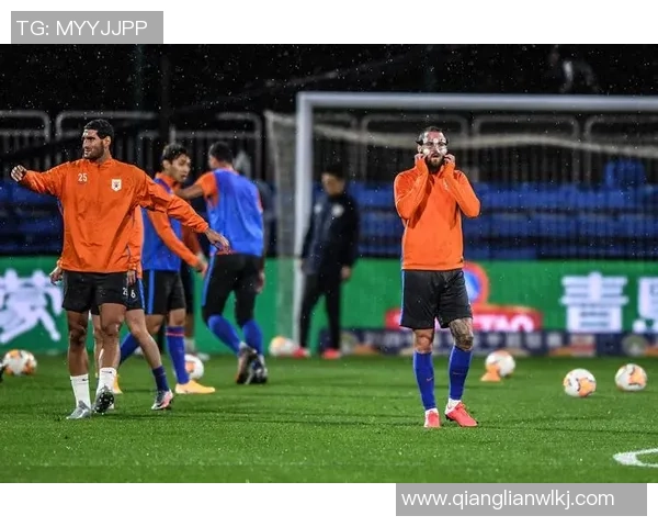 赛后分析:西安足球队与成都足球队的比赛节奏与战术对比探讨 赛后分析:西安足球队与成都足球队的比赛节奏与战术对比探讨