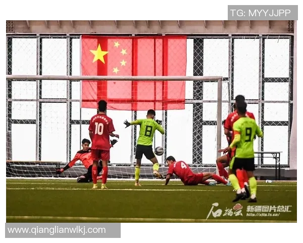 足球明星写真集:捕捉绿茵场上的激情瞬间与荣耀时刻 足球明星写真集:捕捉绿茵场上的激情瞬间与荣耀时刻